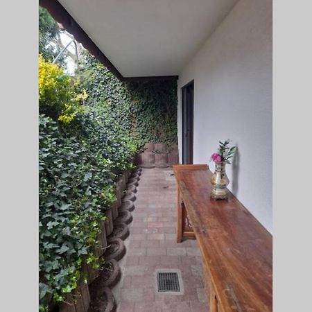 Souterrain Wohnung In Bensheim Exteriör bild