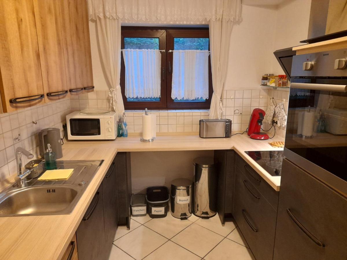 Souterrain Wohnung In Bensheim Exteriör bild